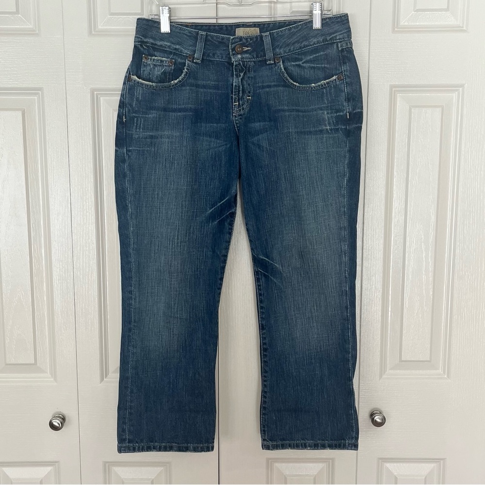 BKE Women’s Blue Straight-Leg Capri Jeans Slight Distressing Size 30